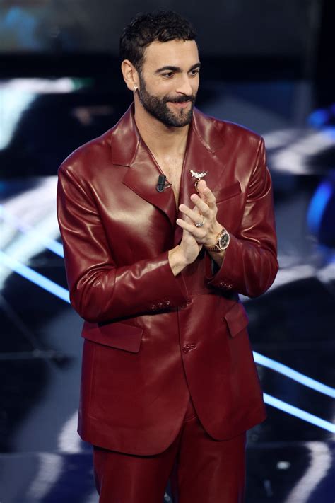 chi veste marco mengoni sanremo 2024